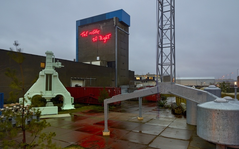 ThE riGHt tO RighT/WrOnG van Libia Castro & Ólafur Ólafsson